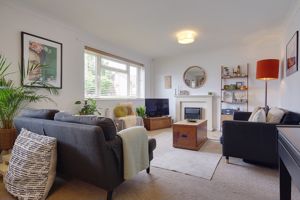 Lounge- click for photo gallery